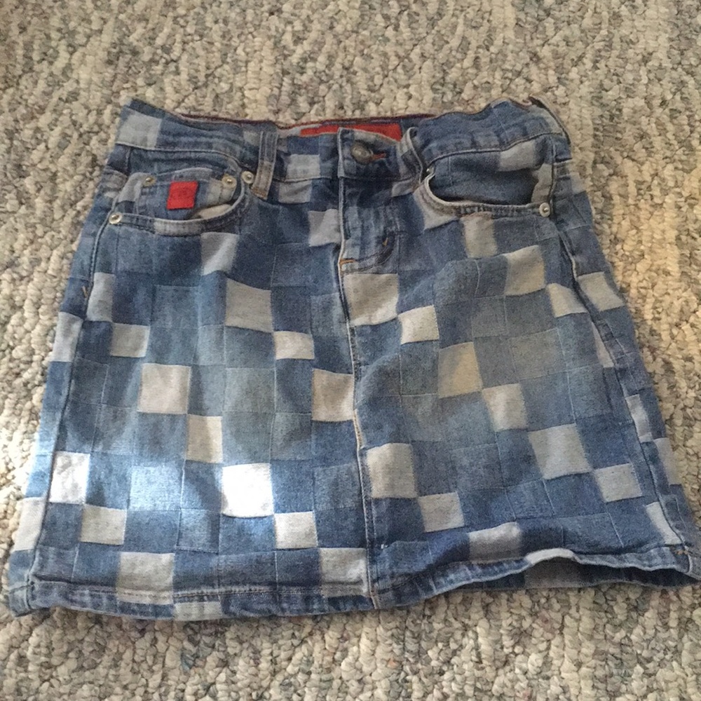 checkered skirt